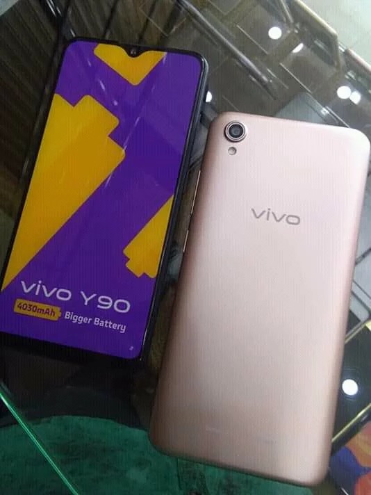 Vivo Y90 lộ ảnh thực tế trước ngày ra mắt Vivo Y90 lộ ảnh thực tế trước ngày ra mắt