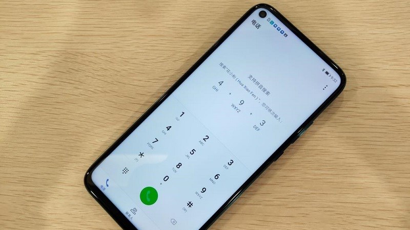 Huawei Nova 5i Pro với màn hình đục lỗ lộ ảnh thực tế Huawei Nova 5i Pro với màn hình đục lỗ lộ ảnh thực tế