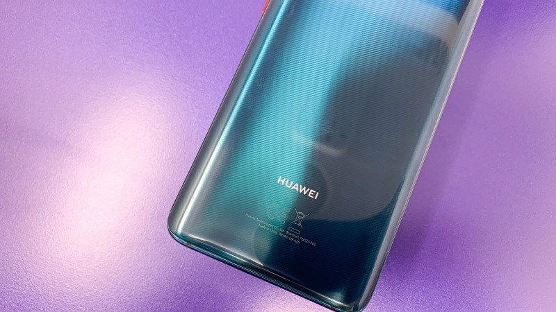 Huawei Mate 30 Pro xuất hiện ngoài đời thực Huawei Mate 30 Pro xuất hiện ngoài đời thực