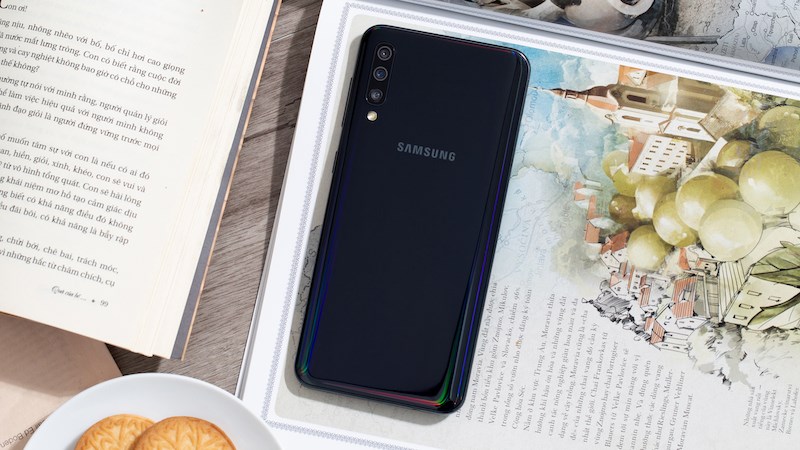 Samsung Galaxy A50 giảm giá Samsung Galaxy A50 giảm giá