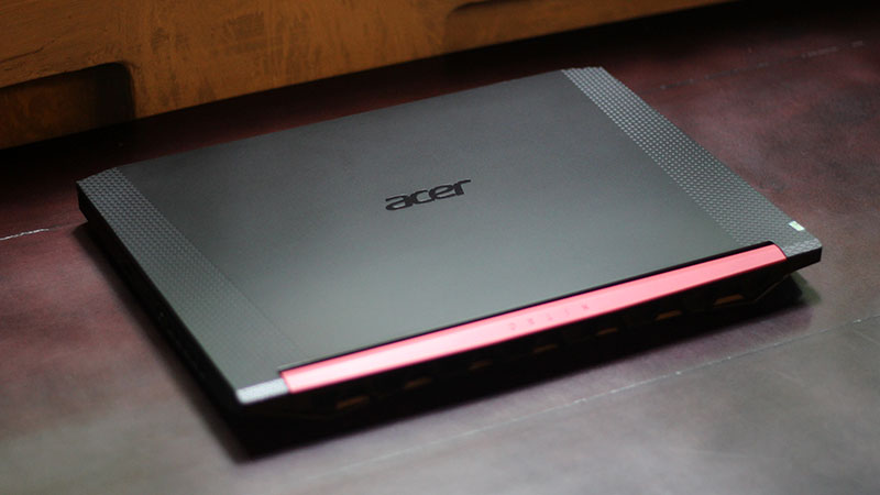 Đánh giá Acer Nitro 5 (2019) Đánh giá Acer Nitro 5 (2019)