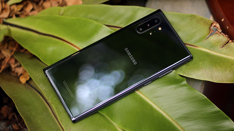 Trên tay Galaxy Note 10+ màu đen truyền thống