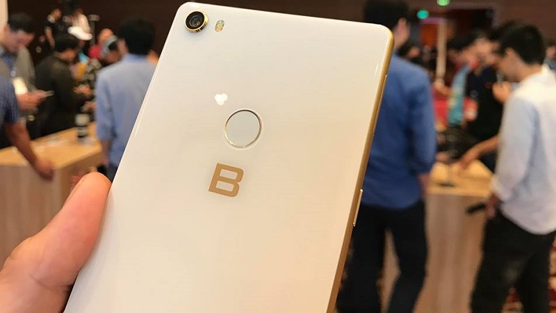 Bphone 4, Bphone 4 Lite, Bphone 4 Pro lộ cấu hình và ảnh concept Bphone 4, Bphone 4 Lite, Bphone 4 Pro lộ cấu hình và ảnh concept