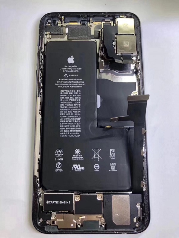 ‘Mổ xẻ” iPhone 11 Pro Max, xác nhận có pin 4.000 mAh ‘Mổ xẻ” iPhone 11 Pro Max, xác nhận có pin 4.000 mAh