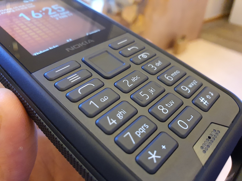Nokia 800 Tough Nokia 800 Tough