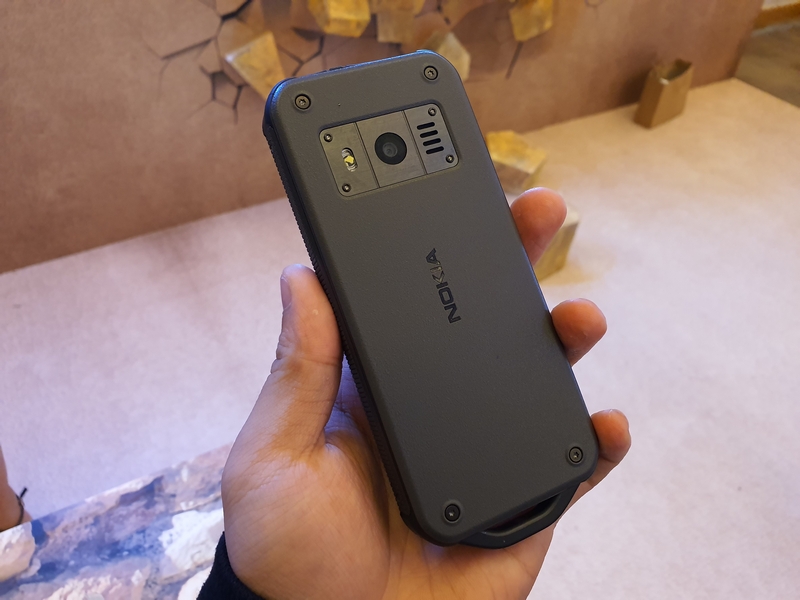 Nokia 800 Tough Nokia 800 Tough
