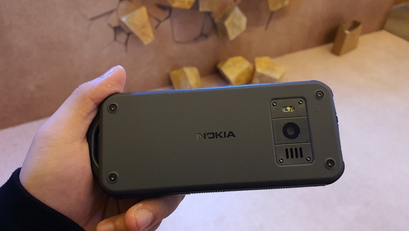 Nokia 800 Tough Nokia 800 Tough