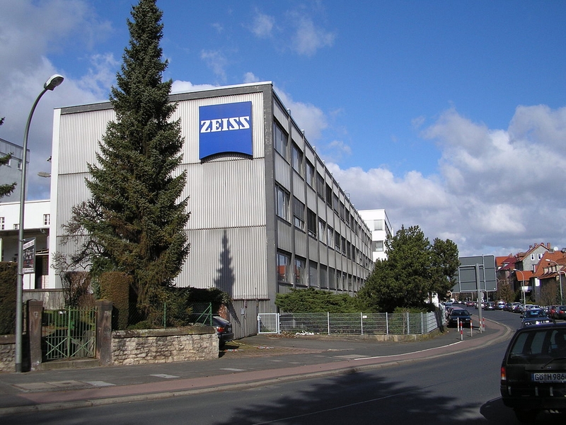 Carl Zeiss 