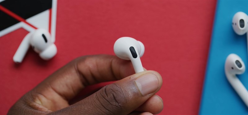 So sánh Airpods Pro và AirPods 2