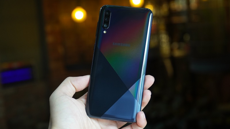 Galaxy A30s giảm giá