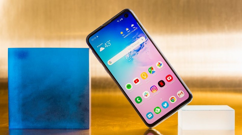 Galaxy S11e sẽ dùng màn hình cong Galaxy S11e sẽ dùng màn hình cong