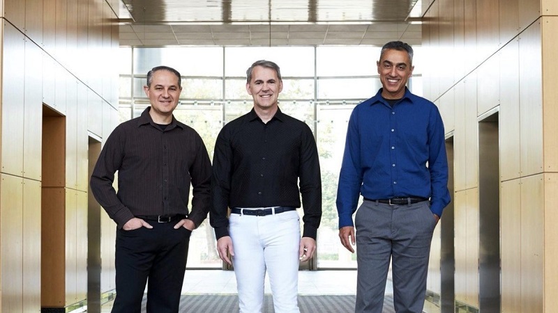 Gerard Williams III, Manu Gulati và John Bruno Gerard Williams III, Manu Gulati và John Bruno
