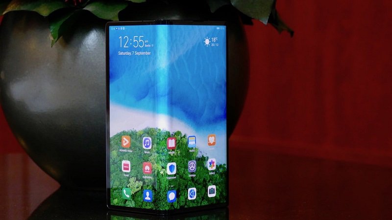Huawei Mate X bị đội giá lên gần 200 triệu đồng, bạn thấy giá này thế nào? Huawei Mate X bị đội giá lên gần 200 triệu đồng, bạn thấy giá này thế nào?