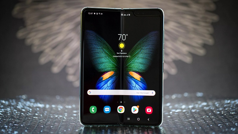 Mua Galaxy Fold tặng ưu đãi phòng chờ và voucher coffee Mua Galaxy Fold tặng ưu đãi phòng chờ và voucher coffee
