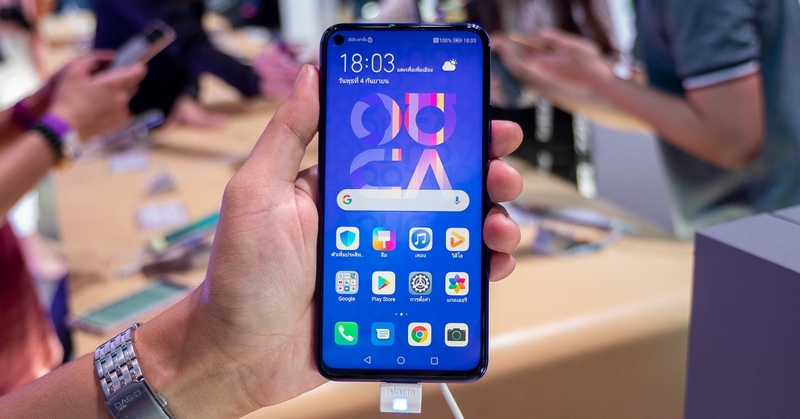 Mặt trước Nova 5T Mặt trước Nova 5T