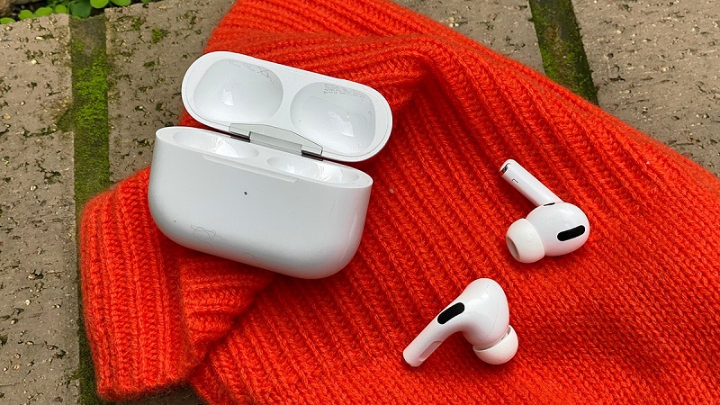 Không còn hàng để bán, AirPods Pro bị nhiều ‘con buôn’ thổi giá cao ngất