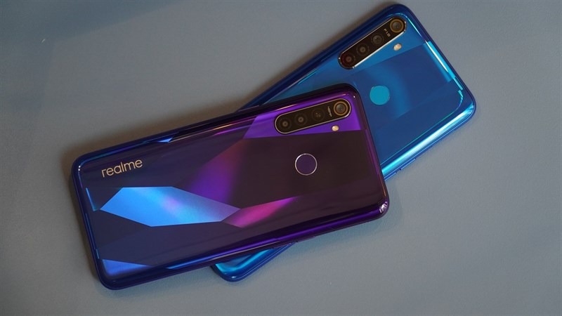 Cứ ‘ngon, bổ, rẻ’ thì sẽ đầy người mua, chỉ lên kệ vài tháng nhưng Realme đã bán được 5.5 triệu chiếc Realme 5 trong năm 2019 Cứ ‘ngon, bổ, rẻ’ thì sẽ đầy người mua, chỉ lên kệ vài tháng nhưng Realme đã bán được 5.5 triệu chiếc Realme 5 trong năm 2019