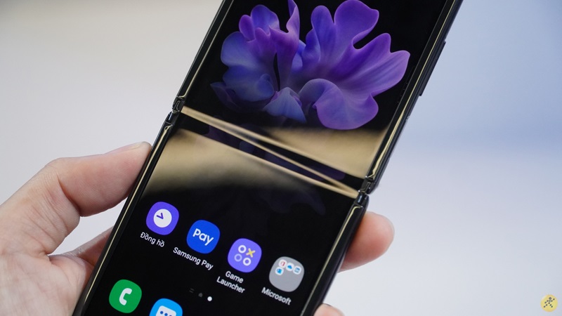 Samsung Galaxy Z Flip Samsung Galaxy Z Flip