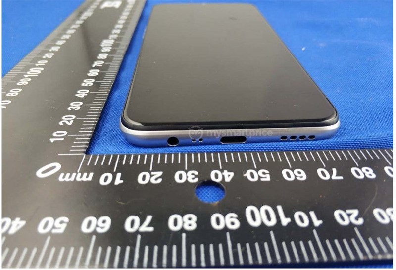 Xuất hiện hình ảnh thực tế kèm cấu hình của Realme 6i: Pin 5.000 mAh, hỗ trợ sạc nhanh, 4 camera 48MP Xuất hiện hình ảnh thực tế kèm cấu hình của Realme 6i: Pin 5.000 mAh, hỗ trợ sạc nhanh, 4 camera 48MP