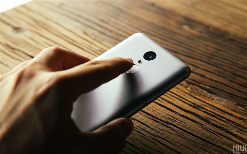 Xiaomi Redmi Note 3 là mẫu smartphone giá rẻ bán chạy nhất trên thế giới, tại sao vậy? Xiaomi Redmi Note 3 là mẫu smartphone giá rẻ bán chạy nhất trên thế giới, tại sao vậy?