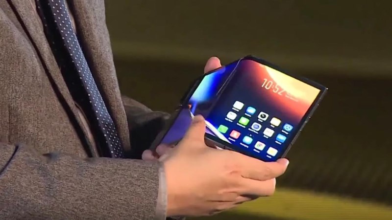 Galaxy Fold 2 chưa ra mắt nhưng đã gặp ngay đối thủ này rồi, Royole FlexPai 2 vừa trình làng với chip Snapdragon 865, màn hình gập 7.8 inch thế hệ mới Galaxy Fold 2 chưa ra mắt nhưng đã gặp ngay đối thủ này rồi, Royole FlexPai 2 vừa trình làng với chip Snapdragon 865, màn hình gập 7.8 inch thế hệ mới