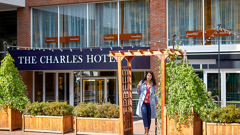 Khách sạn 5 sao Charles Hotel Khách sạn 5 sao Charles Hotel