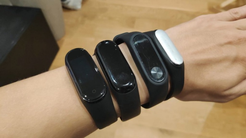 Đọ dáng 4 thế hệ Mi Band Đọ dáng 4 thế hệ Mi Band