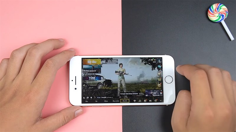 chơi game iPhone SE