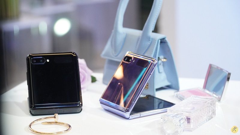 Galaxy Z Flip chuẩn bị có thêm phiên bản 5G và màu sắc mới Galaxy Z Flip chuẩn bị có thêm phiên bản 5G và màu sắc mới