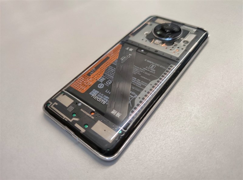 Bạn nhận xét thế nào về thiết kế của Redmi K30 Pro Explorer Edition? Bạn nhận xét thế nào về thiết kế của Redmi K30 Pro Explorer Edition?