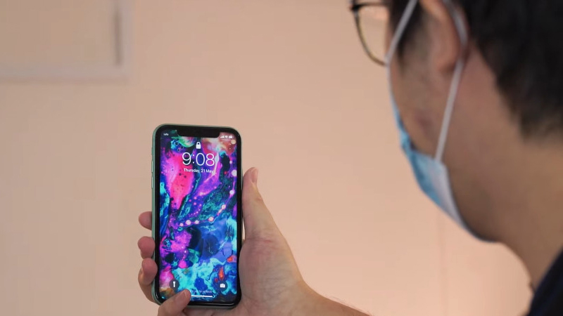 Mở khóa FaceID nhanh khi đeo khẩu trang Mở khóa FaceID nhanh khi đeo khẩu trang