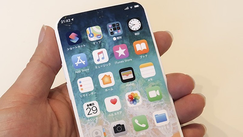 iPhone 12 chưa ra mắt nhưng iPhone 13 đã xuất hiện trên tay người dùng với màn hình không notch, dùng cổng USB-C, nghe đã thấy thích rồi