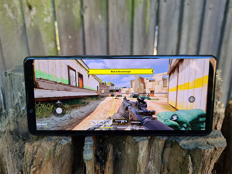 Chiến game trên Xperia 1 Mark II