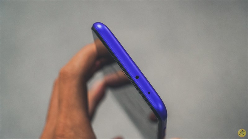 Cạnh trên Redmi 9 Cạnh trên Redmi 9