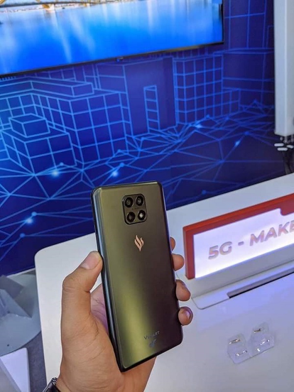 Siêu phẩm smartphone 5G thương hiệu Việt lộ diện, 3 camera sau, đi kèm chip bảo mật lượng tử duy nhất tại Việt Nam