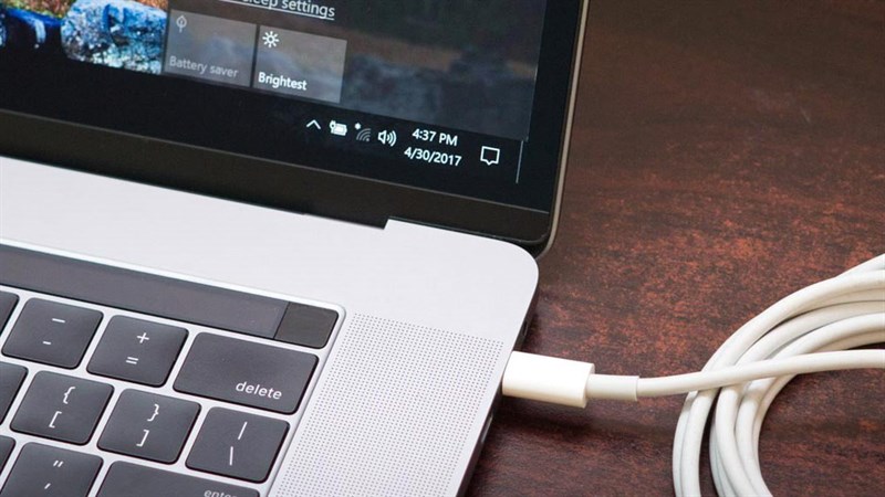 Laptop đã cắm sạc nhưng không lên pin, kiểm tra ngay 5 thứ này nhé Laptop đã cắm sạc nhưng không lên pin, kiểm tra ngay 5 thứ này nhé