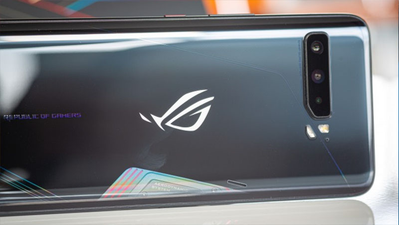 Thiết kế mặt lưng của ASUS ROG Phone 3