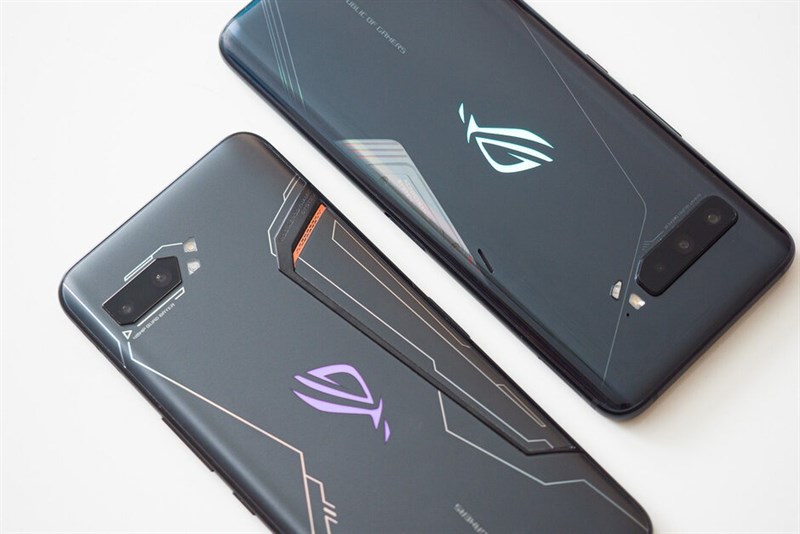 Smartphone dành cho game thủ ASUS ROG Phone 3 5G ra mắt: Màn hình AMOLED 144Hz, chip Snapdragon 865+, giá hơn 21 triệu đồng Smartphone dành cho game thủ ASUS ROG Phone 3 5G ra mắt: Màn hình AMOLED 144Hz, chip Snapdragon 865+, giá hơn 21 triệu đồng