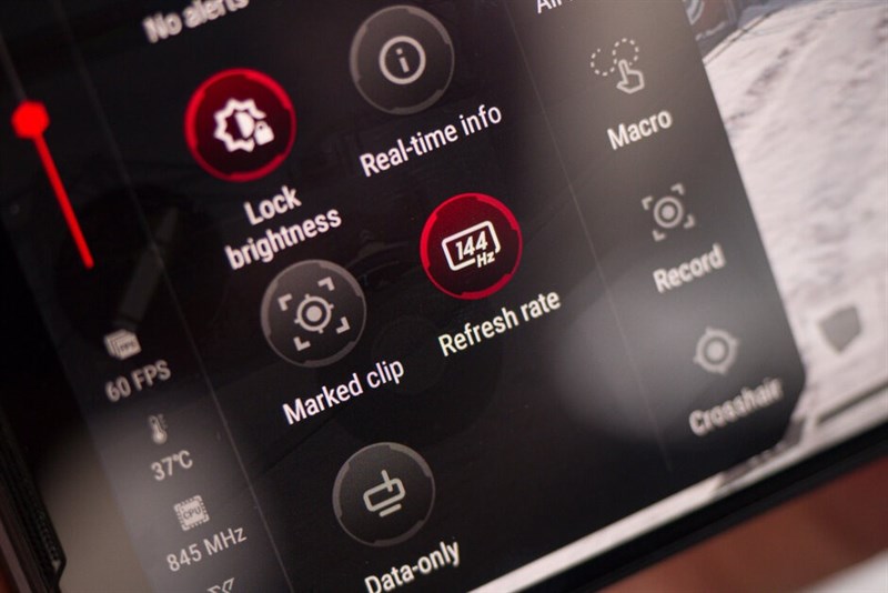 Smartphone dành cho game thủ ASUS ROG Phone 3 5G ra mắt: Màn hình AMOLED 144Hz, chip Snapdragon 865+, giá hơn 21 triệu đồng Smartphone dành cho game thủ ASUS ROG Phone 3 5G ra mắt: Màn hình AMOLED 144Hz, chip Snapdragon 865+, giá hơn 21 triệu đồng