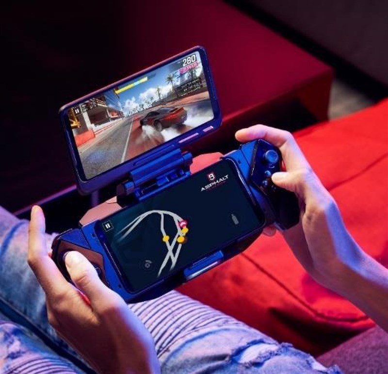 Smartphone dành cho game thủ ASUS ROG Phone 3 5G ra mắt: Màn hình AMOLED 144Hz, chip Snapdragon 865+, giá hơn 21 triệu đồng Smartphone dành cho game thủ ASUS ROG Phone 3 5G ra mắt: Màn hình AMOLED 144Hz, chip Snapdragon 865+, giá hơn 21 triệu đồng