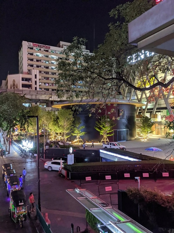 Cửa hàng bán lẻ thứ 2 của Apple tại Bangkok Thái Lan sẽ khai trương vào ngày 25/7 Cửa hàng bán lẻ thứ 2 của Apple tại Bangkok Thái Lan sẽ khai trương vào ngày 25/7