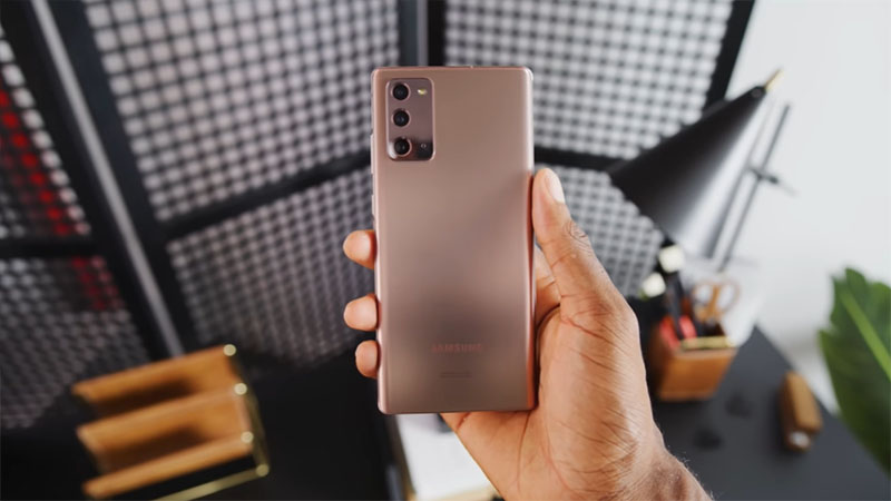 Thiết kế mặt lưng của Note 20 Thiết kế mặt lưng của Note 20