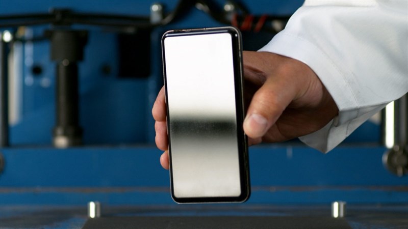 Corning vừa ra mắt kính cường lực Gorilla Glass Victus: An toàn khi rơi từ 2 mét, khả năng chống trầy xước gấp đôi Corning vừa ra mắt kính cường lực Gorilla Glass Victus: An toàn khi rơi từ 2 mét, khả năng chống trầy xước gấp đôi