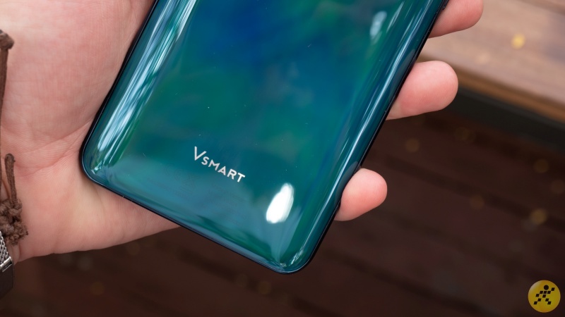 Xuất hiện slideshow ảnh điện thoại Vsmart Live 4 trên TikTok: 4 camera sau, màn hình đục lỗ, mở khóa bằng khuôn mặt Xuất hiện slideshow ảnh điện thoại Vsmart Live 4 trên TikTok: 4 camera sau, màn hình đục lỗ, mở khóa bằng khuôn mặt