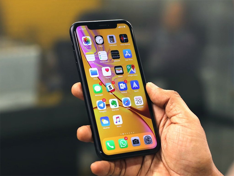 iPhone SE 2021 sẽ có màn hình lớn như iPhone 11, bảo mật vân tay Touch ID được tích hợp bên trong nút nguồn iPhone SE 2021 sẽ có màn hình lớn như iPhone 11, bảo mật vân tay Touch ID được tích hợp bên trong nút nguồn