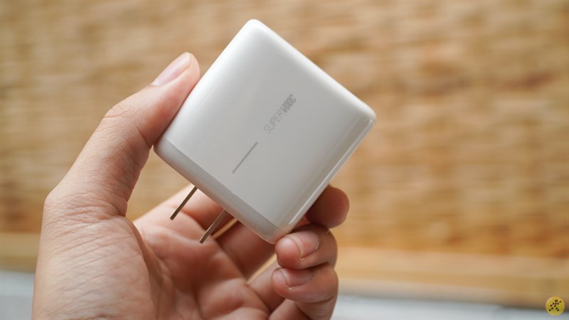 Củ sạc SuperVOOC 65W Củ sạc SuperVOOC 65W