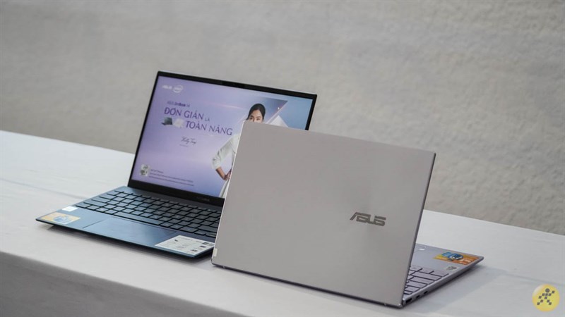 ASUS ZenBook mới sở hữu mặt lưng mới mẻ