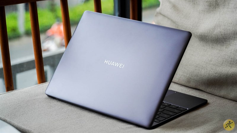 Thiết kế Huawei Matebook 13