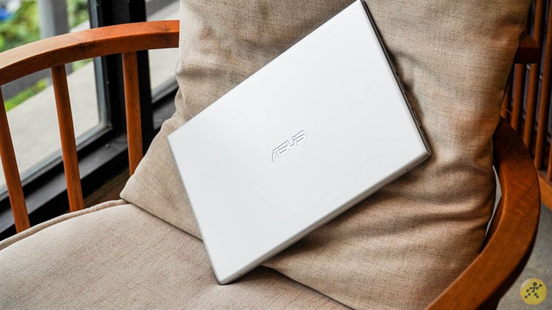 Thiết kế tổng thể của ASUS VivoBook A412FA Thiết kế tổng thể của ASUS VivoBook A412FA