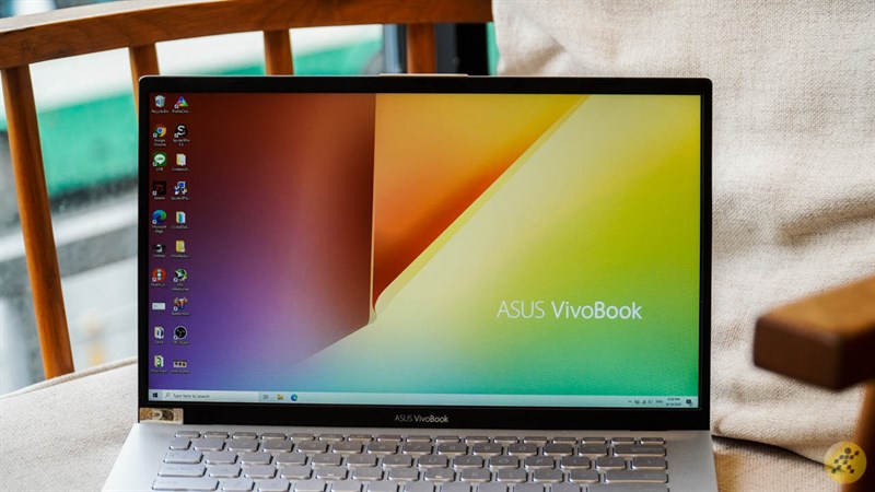 Màn hình laptop khá đẹp mắt Màn hình laptop khá đẹp mắt
